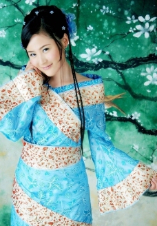 女装中国古装美女图片