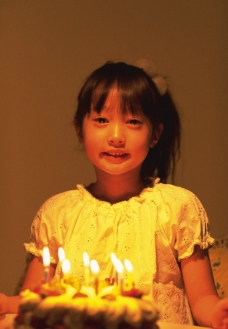 小女孩生日快乐图片