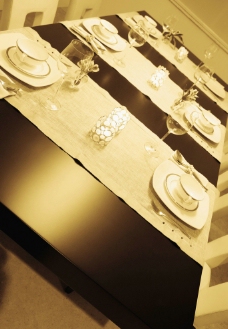 餐桌 餐具图片